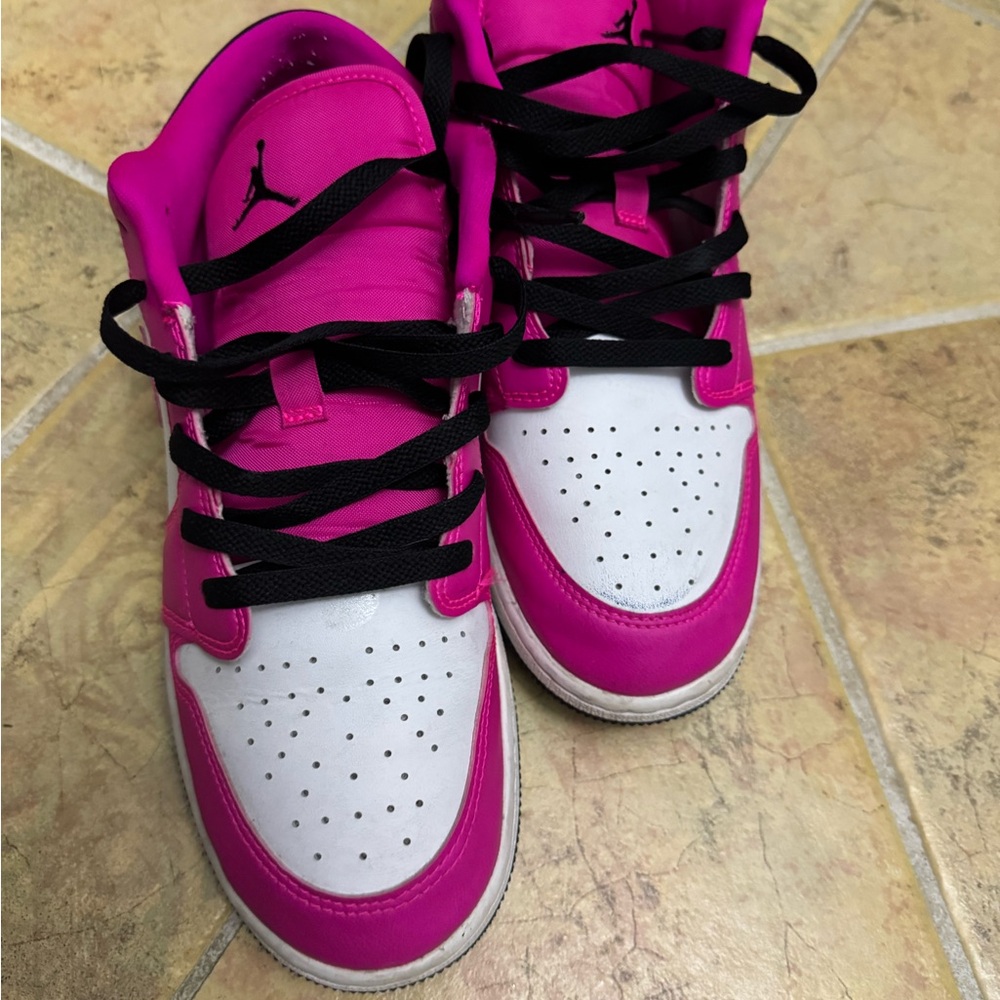 Hot pink Jordan’s
